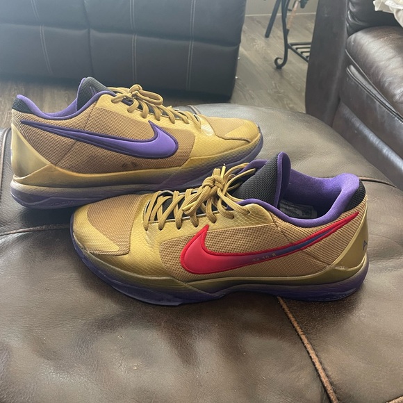 2021 Undefeated x Zoom Kobe 5 Proto ‘Hall of Fame’ - Picture 4 of 4